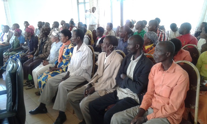 Abaturage bishimiye inkunga bahawe.