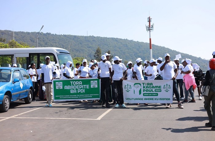 Abayoboke ba PDI bavuga ko bagomba biteguye kuzatora Paul Kagame 100% ku mwanya w'umukuru w'Igihugu barangiza bagatora PDI ku mwanya w'abadepite