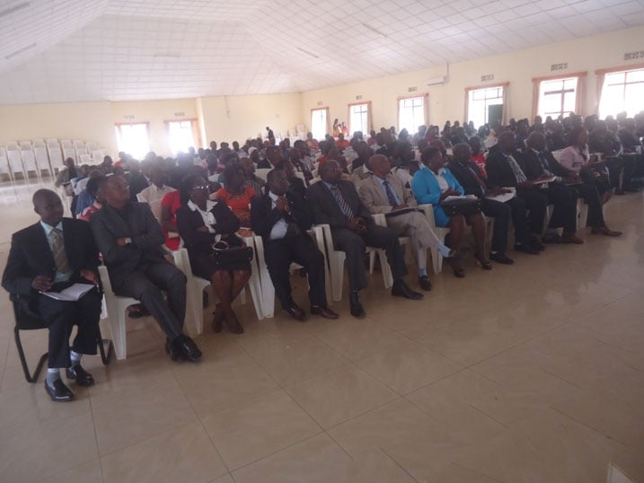 Abayobozi b'ibigo by'imari bo mu turere twa Nyamasheke, Rusizi na Karongi bitabiriye inama na Guverineri wa banki y'igihugu.