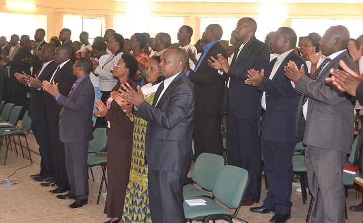 Abayobozi basabwe kwegera abaturage babashishikariza kugira isuku.