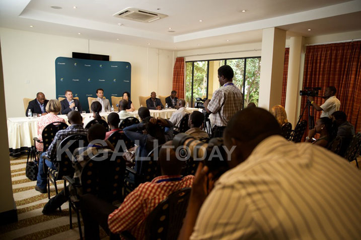 Abayobozi ba Kountable n'abatumirwa babo batangiza Kountable Ltd ku mugaragaro.