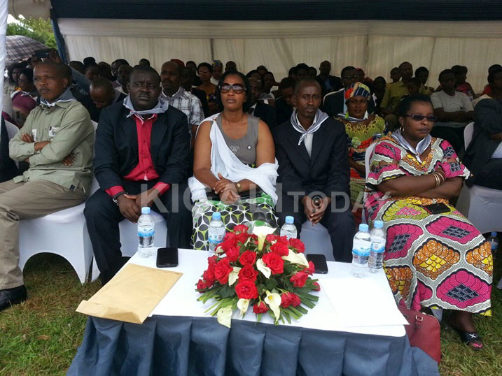 Abayobozi bari bitabiriye umuhango wo kwibuka mu Murenge wa Jali.