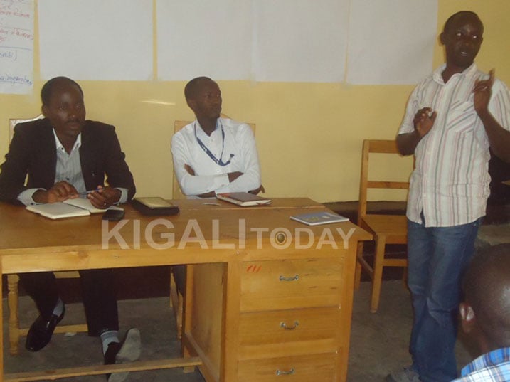 Abayobozi batandukanye bijeje aba bahinzi ko umusaruro wabo utazongera gupfa ubusa.