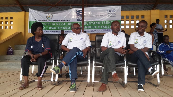 Bamwe mu bayobozi batandukanye bari bitabiriye uwo muhango.