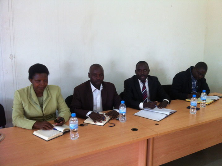 Abayobozi biyemeje gukorera hamwe bahanahana amakuru.