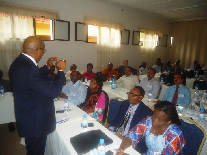 Abayobozi bungirije bashinzwe amasomo n'abayobozi b'ireme ry'uburezi mu mashuri makuru na za kaminuza bishimiye iyi nama.