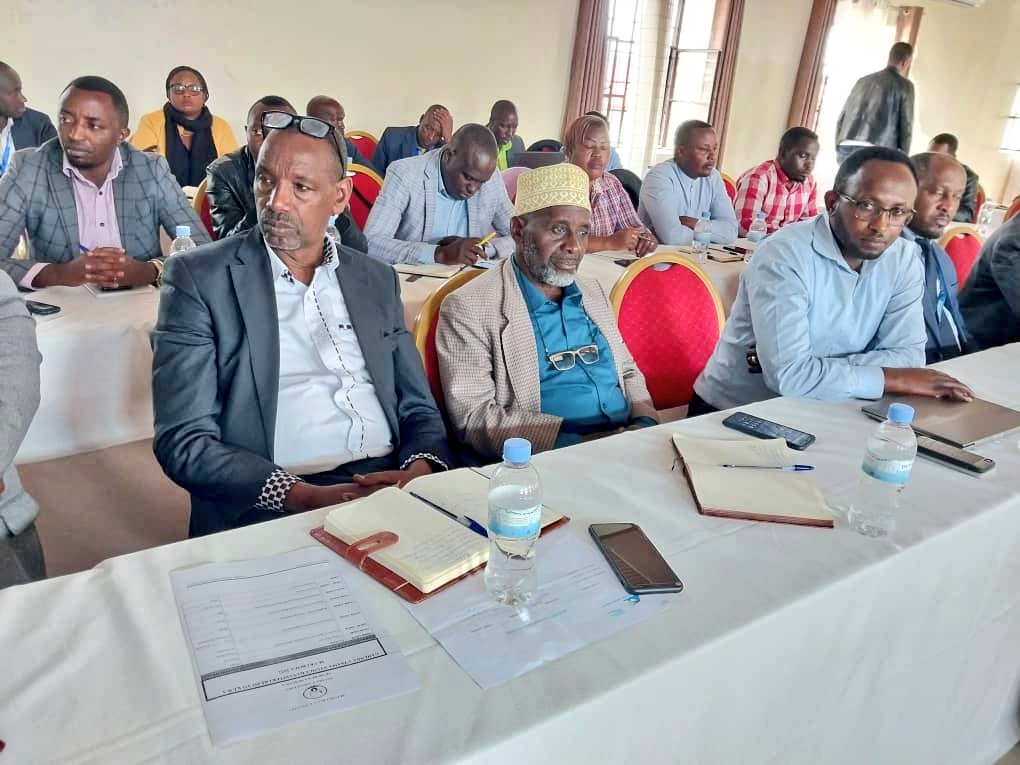 Abayobozi b'inzego z'ibanze basabwa kudasiragiza abaturage no kubaha amakuru kuri serivisi bakeneye