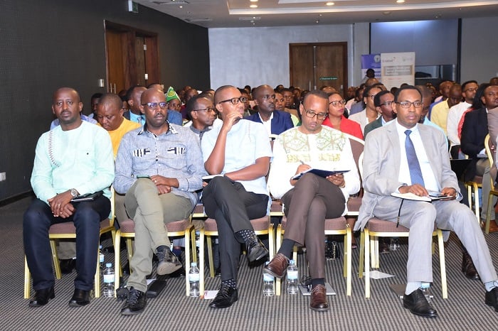 Abayobozi b'Uturere basabwe kurushaho kwegera urubyiruko bakarwereka amahirwe ahari