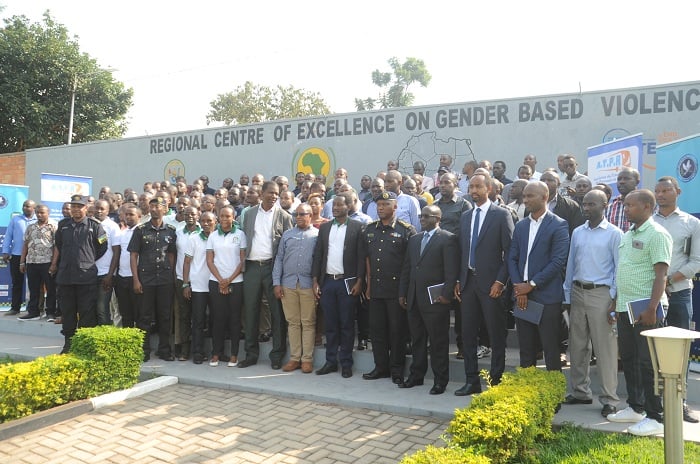 Abayobozi bafite aho bahurira no gutwara abagenzi barimo guhugurwa kuri gahunda ya Gerayo Amahoro