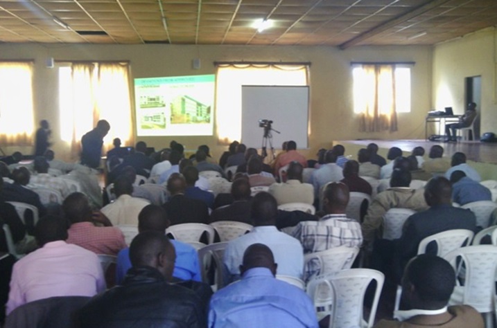 Abayobozi barakangurirwa kubahiriza amategeko no kugira inama abaturage.