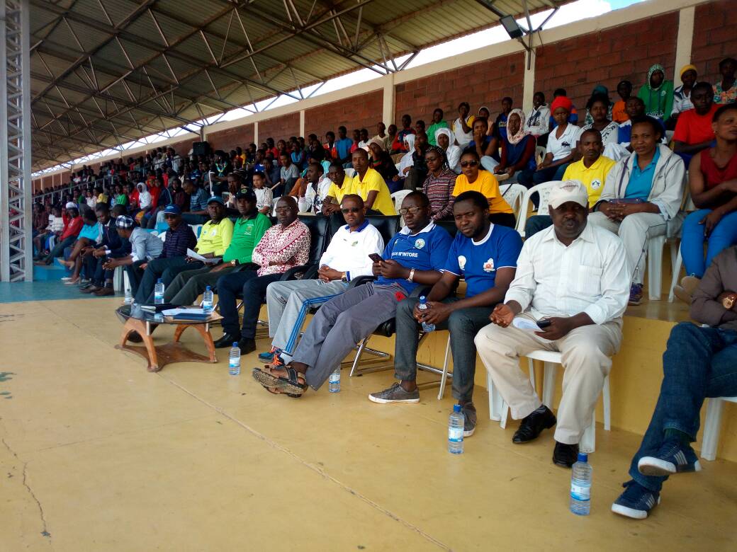 Abayobozi barimo na Depite Uwiringiyimana basanga urubyiruko rubangamiwe n'umutego w'amateka y'ababyeyi barwo