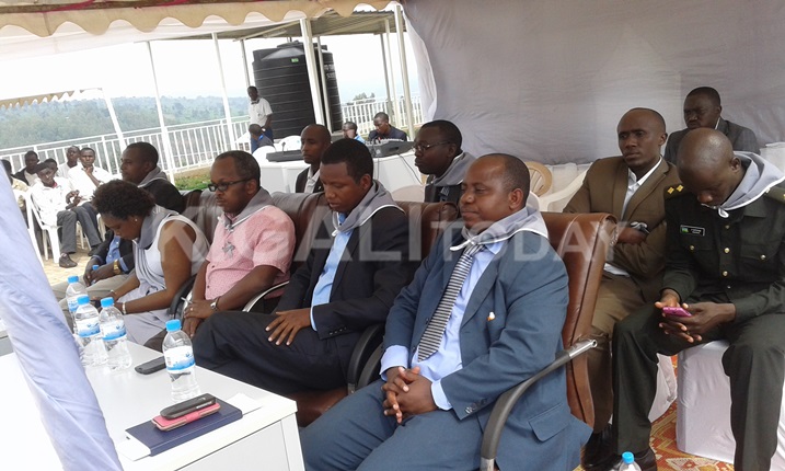Abayobozi basabye abaganga kwirinda ivangura.