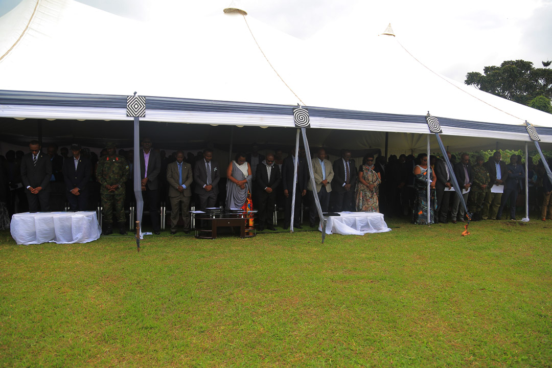 Abayobozi batandukanye bajya muri RAB i Rubona kwibuka bakaganira ku ruhare rw'Intiti muri Jenoside yakorewe Abatutsi