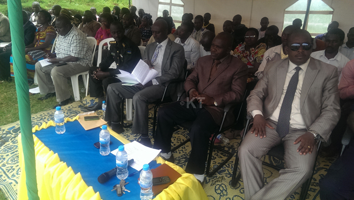 Abayobozi batandukanye bari bitabiriye gutangiza icyumweru cy'ubumwe n'ubwiyunge