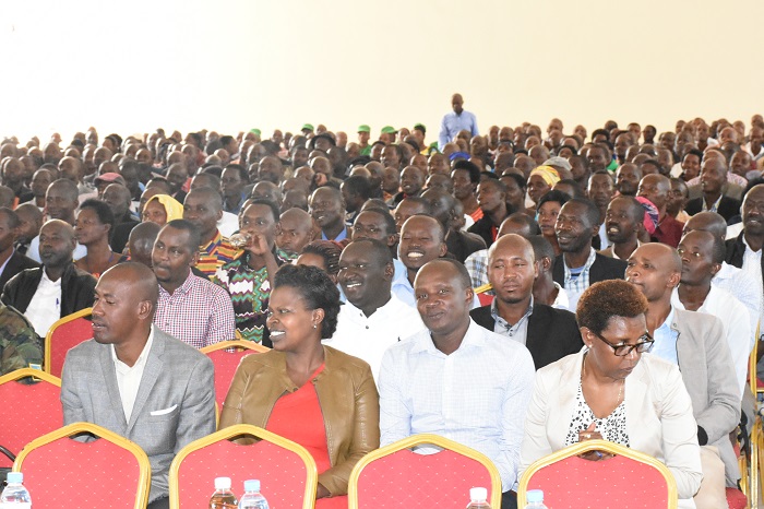 Abayobozi mu nzego z'ibanze babwiwe ko uwo bitagenda aho ayobora azajya abibazwa ubwe 