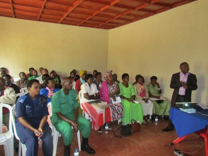 Abayobozi mu nzego zitandukanye bamurikirwa igitabo cy'imfashanyigisho ku kurwanya ihohoterwa rishingiye ku gitsina.