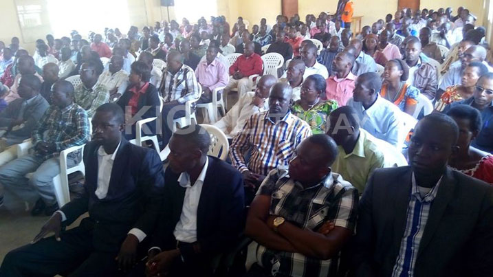 Ibiganiro byari byitabiriwe n'ababarirwa muri 200.