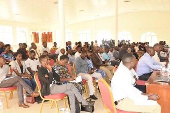 Abikorera basabwe gukora ibishoboka bagahanga imirimo ku buryo urubyiruko rwinshi rubona akazi