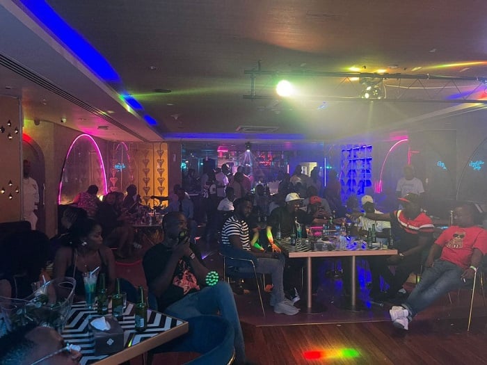 Bishimiye gutaramirwa n'abahanzi bakomoka mu bihugu bimwe