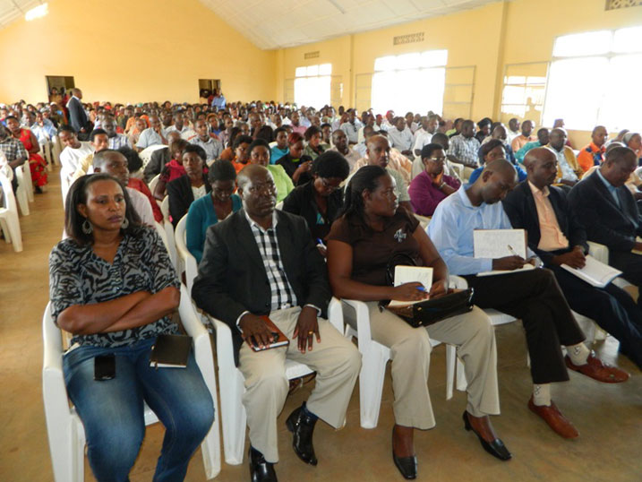 Abitabiriye ibiganiro kwibukaa 20 cyatanzwe na Guverineri Munyantwali mu karere ka Kamonyi.