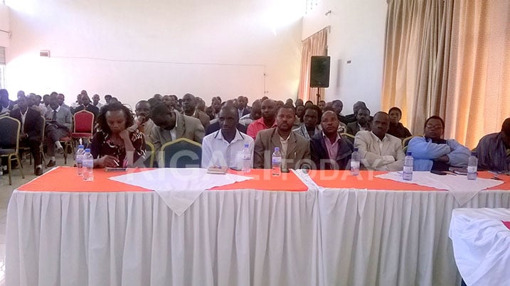 Abitabiriye iki gikorwa bagize inteko itora igizwe n'abajyanama b'imirenge ndetse n'ab'Abuturere.