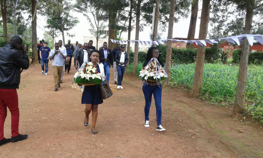 Abize mu bushinwa ubwo berekezaga ku rwibutso rwa Ndera