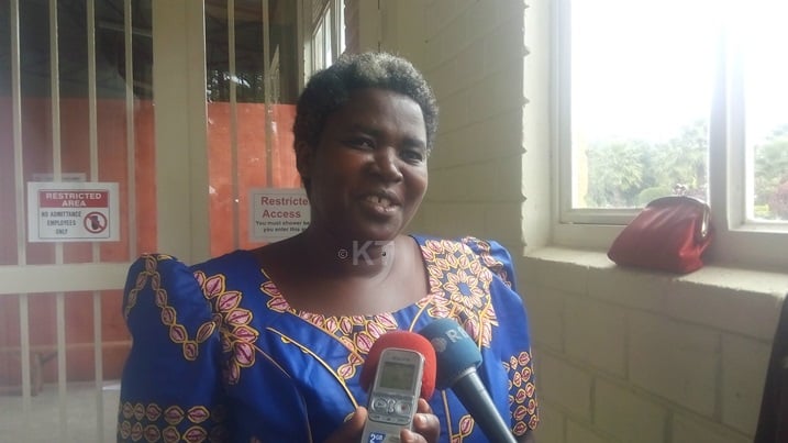 Aborozi b'inkoko bavuga ko batazongera guhura n'igihombo baterwaga no kujya gushaka imiswi hanze y'igihugu.