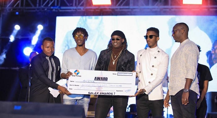 Abahanzi bagize itsinda rya Active na bo basabye ko Salax yabishyura