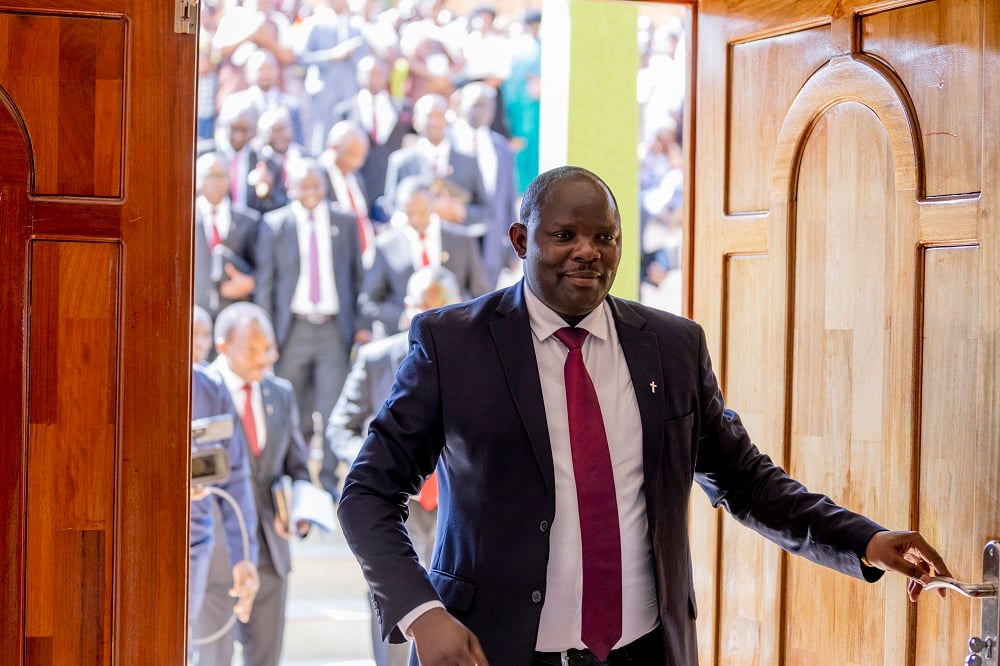 Rev. Ndayizeye Isaie, Umushumba Mukuru w
