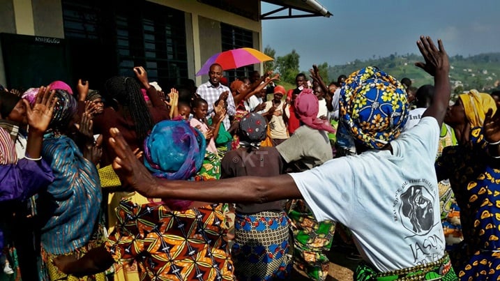 Mu karere ka Nyanza abaturage bishimiye kwitabira referendum.