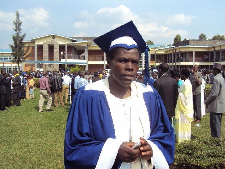 Aha Mukanoheri yari yabaye umunyeshuri w'indashyikirwa mu bashoje amashuri muri INES-Ruhengeri.