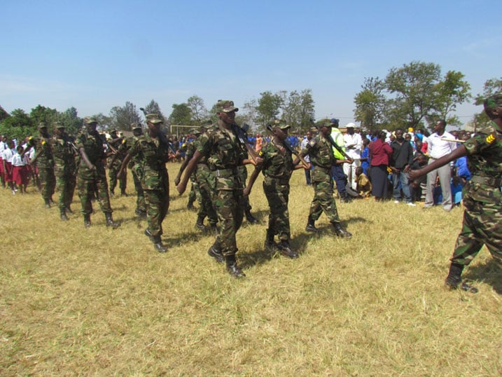Abasirikare bakoze akarasisi mu rwego rwo kwishimira imyaka 20 ishize u Rwanda rwibohoye.