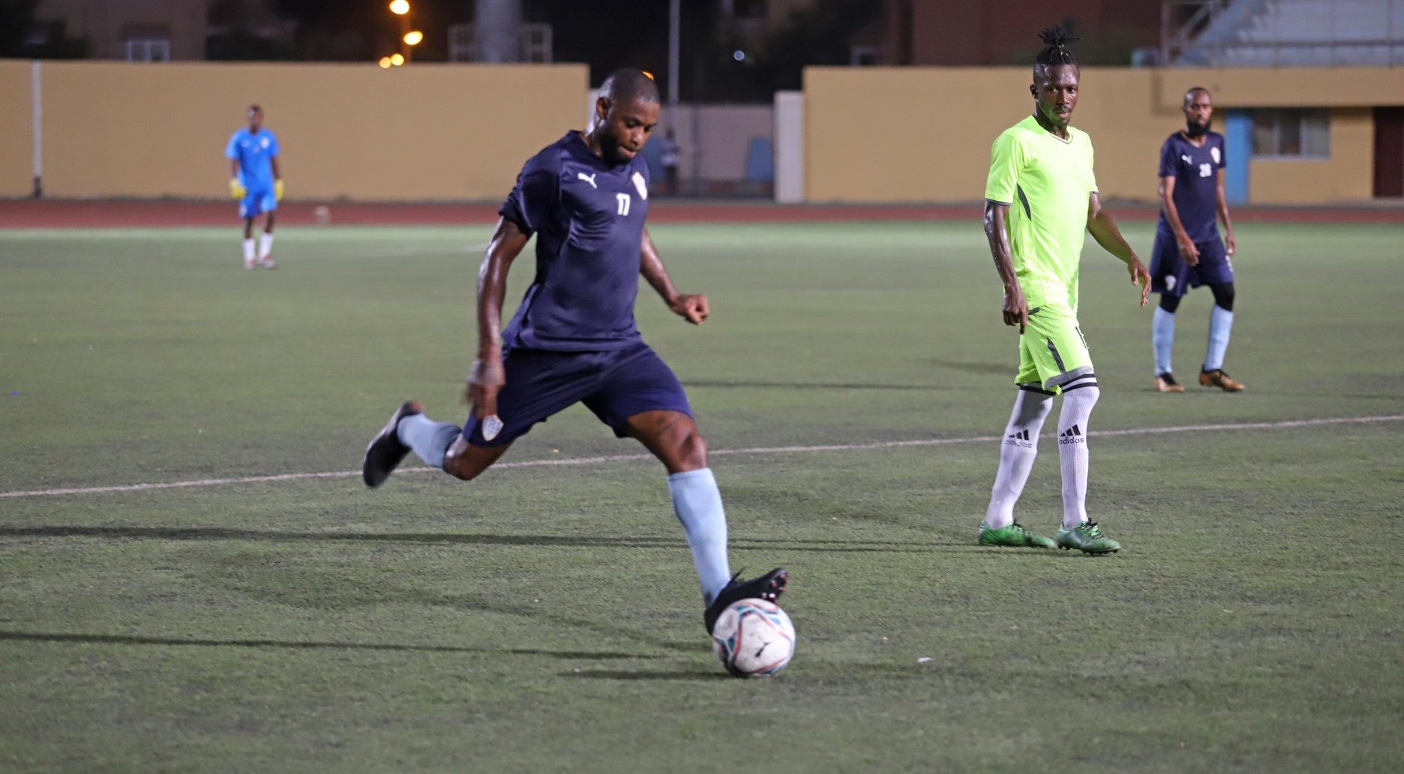 Alex Song mu mukino wa gicuti baheruka gukina na AS Ports