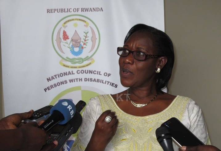 Umunyamabanga wa leta muri MiNALOC, Alivera Mukabaranga avuga ko leta igiye korohereza abafite ubumuga ku isoko ry