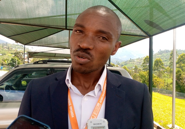 Uwitonze asobanura ko amagare bayatanze muri gahunda zo gufasha anahinzi kongera umusaruro