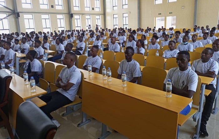 Abasaga 300 bo mu rubyiruko bahagarariye abandi bo mu Turere twa Musanze, Burera na Nyabihu ni bo bitabiriye umuhango wo kwibuka bagenzi babo bazize Jenoside yakorewe Abatutsi