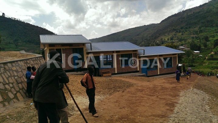 Amashuri yatangiye kwigirwamo.