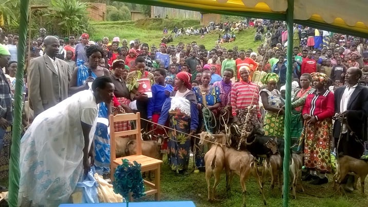 Amatsinda yo kwizigama no kugurizanya yamurikiye abitabiriye ibyo bagezeho.