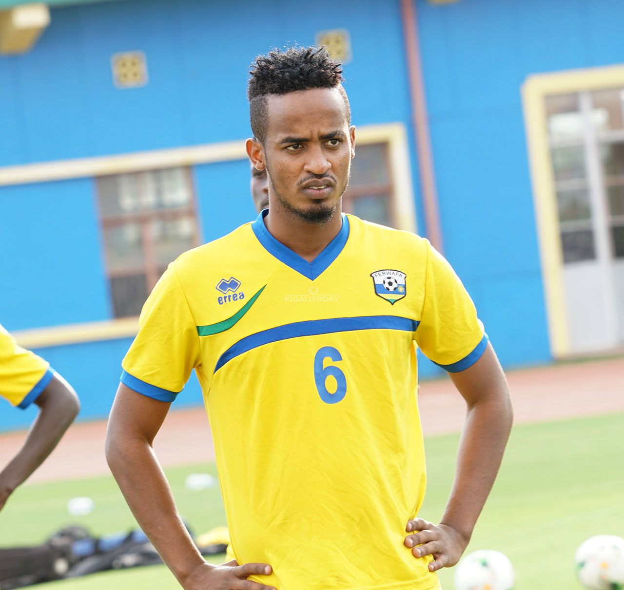 Mukunzi Yannick wa Rayon Sports ukina mu kibuga hagati