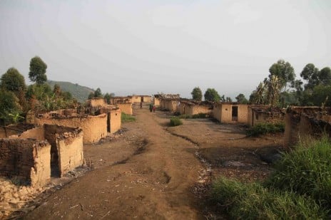 Raïa Mutomboki na FDLR bashinjwa gutwika amazu no kuyasahura.