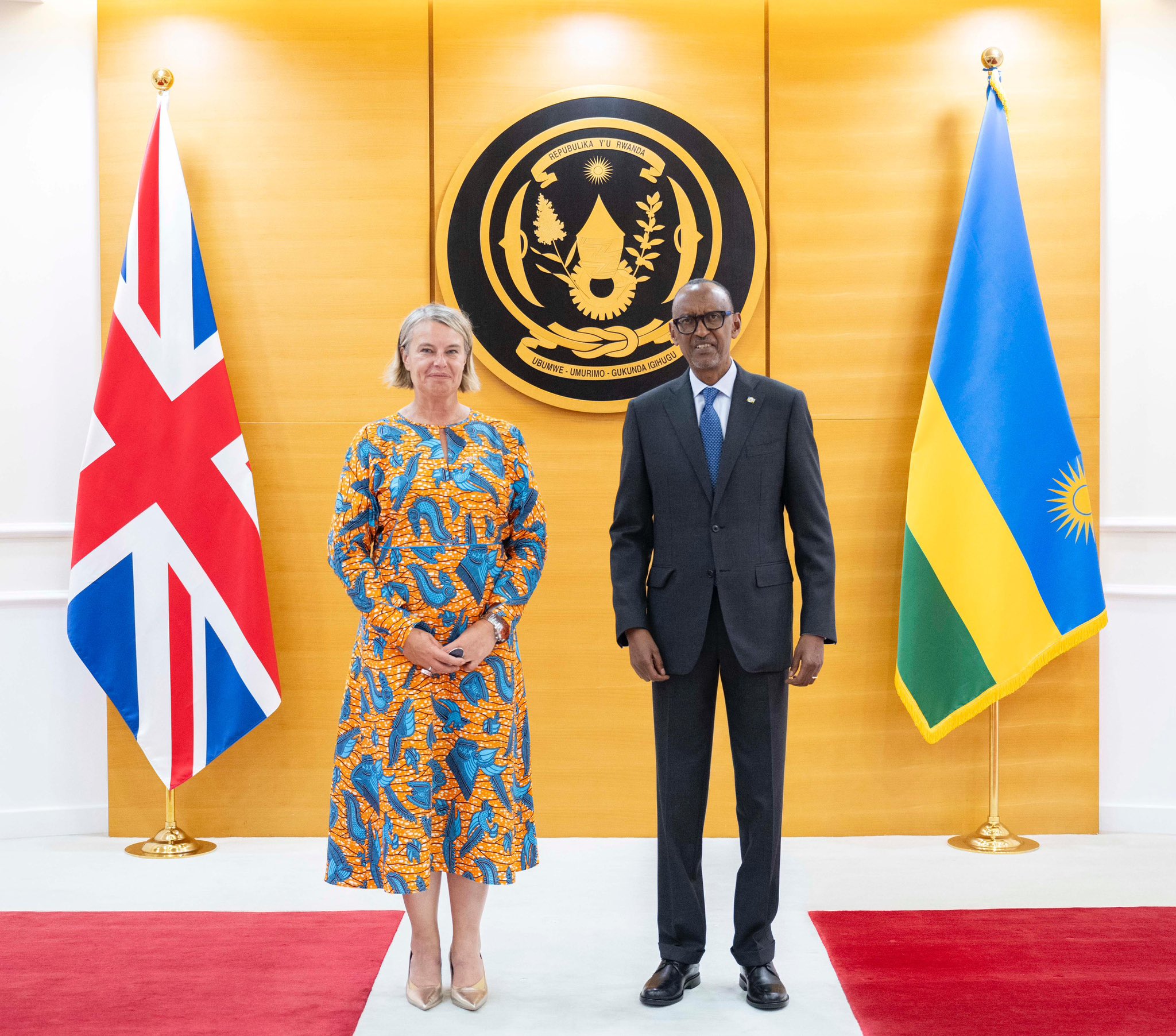 Perezida Kagame yakiriye Ambasaderi Alison Heather Thorpe w