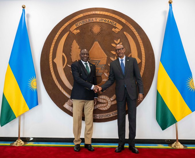Perezida Kagame yakiriye kandi na Ambasaderi wa Mali ucyuye igihe Dianguina Yaya Doucouré
