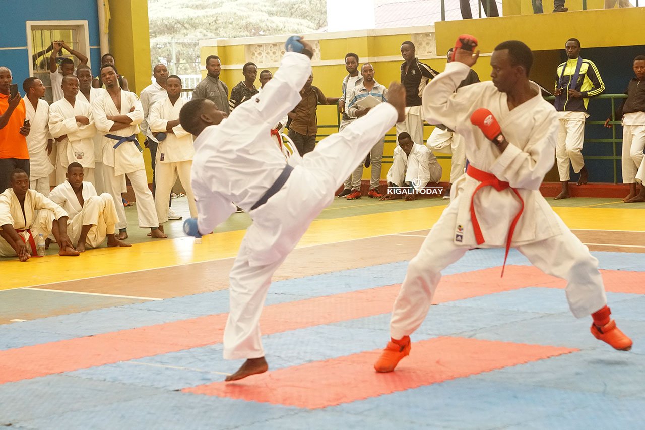 Abakinnyi ba Karate barekura imigeri muri Ambassador