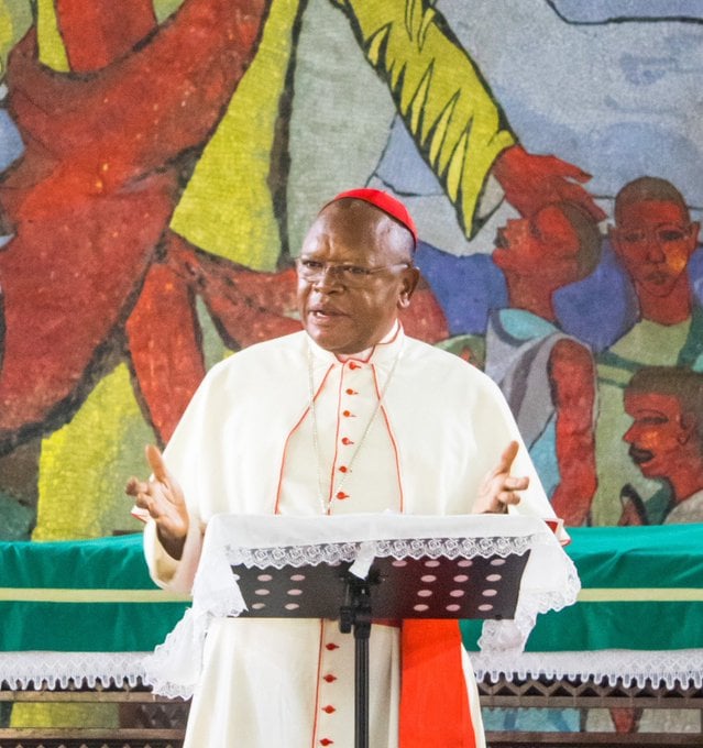 Caridinal Ambongo, Arikiyepiskopi wa Kinshasa ababajwe n'intambara iri mu Karere k'Ibiyaga Bigari