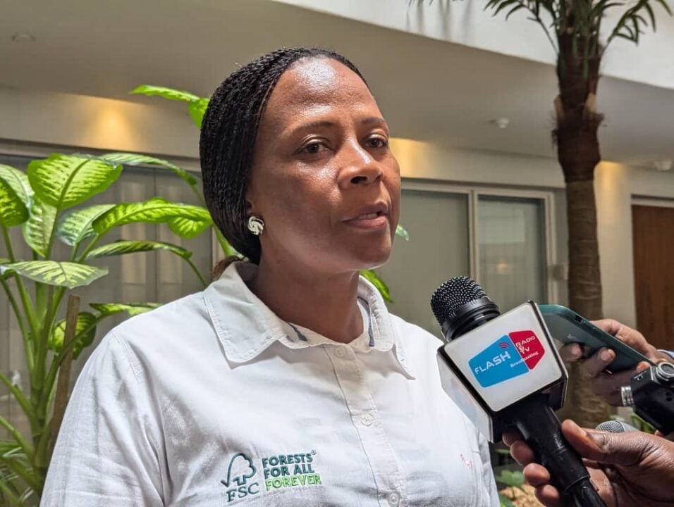 Annah Agasha aganira n'abanyamakuru