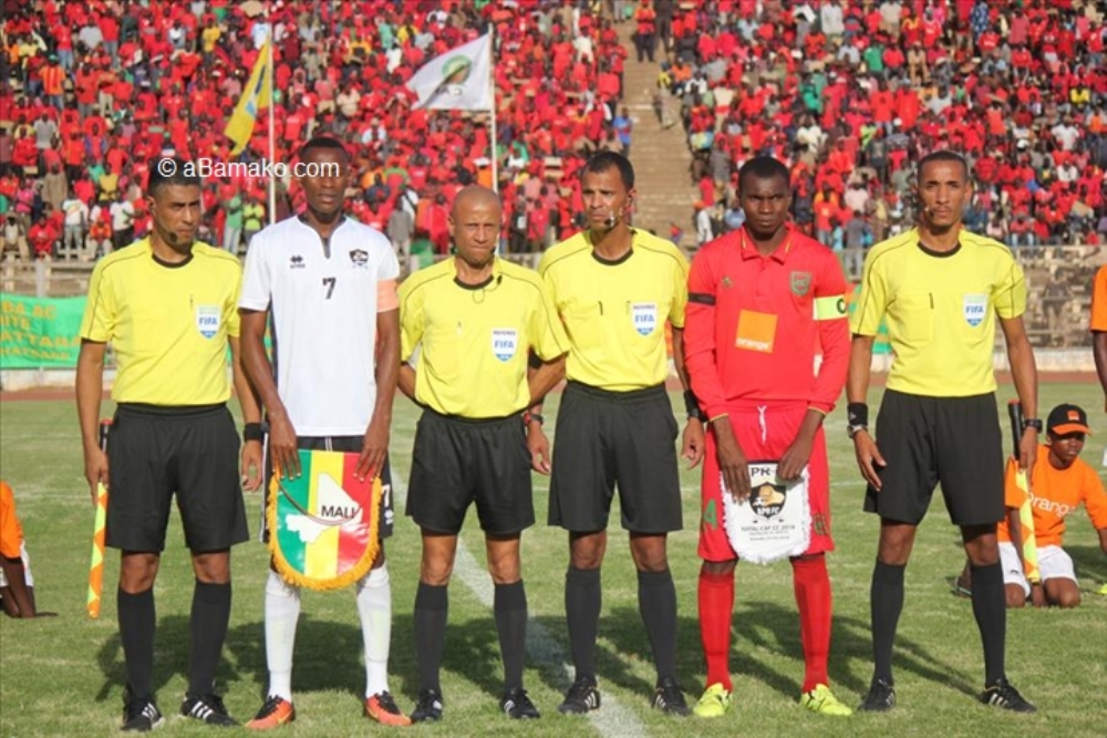 APR FC iyobowe na Mugiraneza Jean Baptiste Migi irasabwa gukora cyane kugira ngo izabashe gutsinda ibitego 2 bizayinjiza muri 1/8