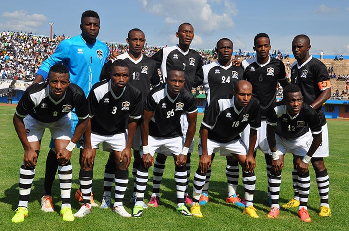 Ikipe ya APR FC yabanje mu kibuga.