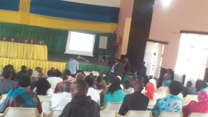 Abitabiriye imurikwa rw'iki gitabo bishimiye ko kibasobanurira amateka y'u Rwanda.