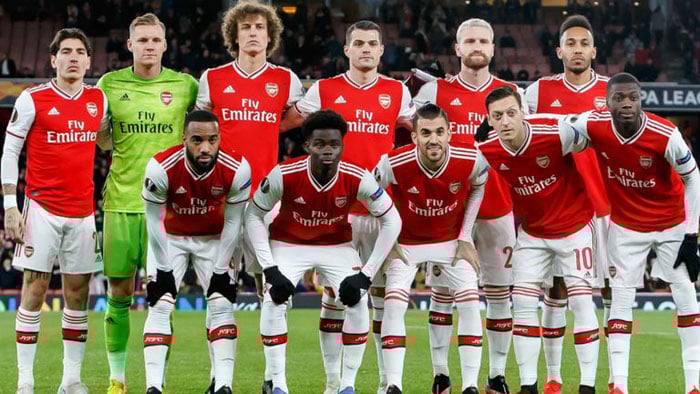 Abakinnyi ba Arsenal bemeye kugabanya imishahara