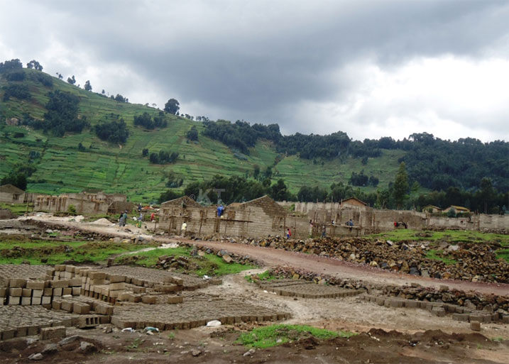 Aya mazu niyuzura mu babaruwe, abarenga 500 abazaba bamaze gutuzwa.